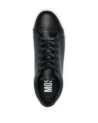 schwarze bedruckte Leder niedrige Sneakers von Moschino