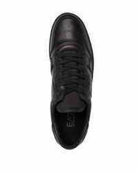 schwarze bedruckte Leder niedrige Sneakers von Ea7 Emporio Armani