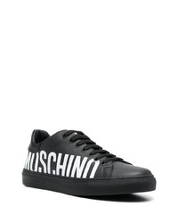 schwarze bedruckte Leder niedrige Sneakers von Moschino