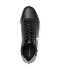 schwarze bedruckte Leder niedrige Sneakers von Calvin Klein