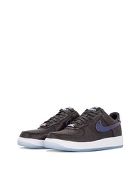 schwarze bedruckte Leder niedrige Sneakers von Nike