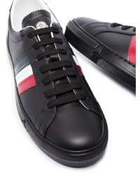 schwarze bedruckte Leder niedrige Sneakers von Moncler