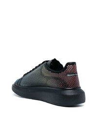 schwarze bedruckte Leder niedrige Sneakers von Alexander McQueen