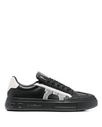 schwarze bedruckte Leder niedrige Sneakers von Salvatore Ferragamo