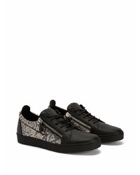 schwarze bedruckte Leder niedrige Sneakers von Giuseppe Zanotti