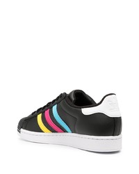 schwarze bedruckte Leder niedrige Sneakers von adidas