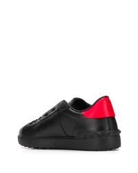 schwarze bedruckte Leder niedrige Sneakers von Valentino Garavani