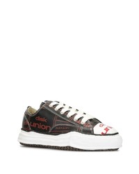 schwarze bedruckte Leder niedrige Sneakers von Maison Mihara Yasuhiro