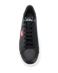 schwarze bedruckte Leder niedrige Sneakers von adidas