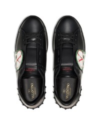 schwarze bedruckte Leder niedrige Sneakers von Valentino Garavani