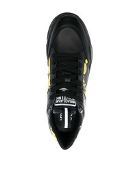 schwarze bedruckte niedrige Sneakers von VERSACE JEANS COUTURE