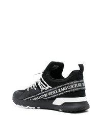 schwarze bedruckte niedrige Sneakers von VERSACE JEANS COUTURE