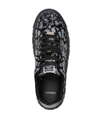 schwarze bedruckte niedrige Sneakers von Versace