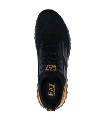 schwarze bedruckte niedrige Sneakers von Ea7 Emporio Armani