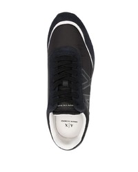 schwarze bedruckte niedrige Sneakers von Armani Exchange