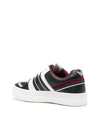 schwarze bedruckte niedrige Sneakers von Emporio Armani