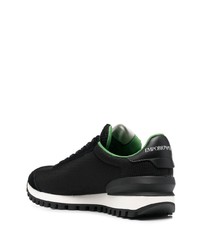 schwarze bedruckte niedrige Sneakers von Emporio Armani