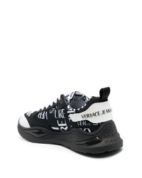 schwarze bedruckte niedrige Sneakers von VERSACE JEANS COUTURE