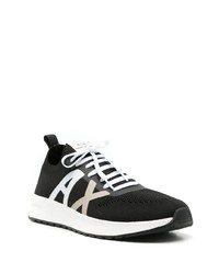 schwarze bedruckte niedrige Sneakers von Armani Exchange