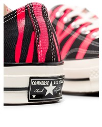 schwarze bedruckte Segeltuch niedrige Sneakers von Converse