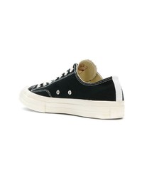 schwarze bedruckte Segeltuch niedrige Sneakers von COMME DES GARÇONS PLAY X CONVERSE