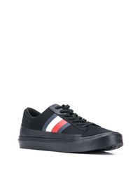 schwarze bedruckte Segeltuch niedrige Sneakers von Tommy Hilfiger