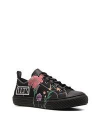 schwarze bedruckte Segeltuch niedrige Sneakers von Valentino Garavani