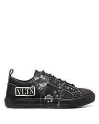 schwarze bedruckte Segeltuch niedrige Sneakers von Valentino Garavani