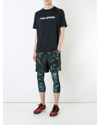 schwarze bedruckte Shorts von The Upside