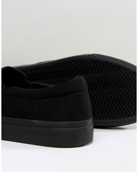 schwarze bedruckte Slip-On Sneakers aus Segeltuch von Asos