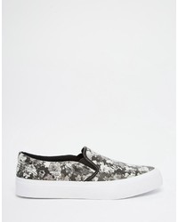 schwarze bedruckte Slip-On Sneakers von Asos