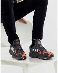 schwarze bedruckte Sportschuhe von adidas Originals