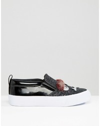 schwarze bedruckte Turnschuhe von Asos