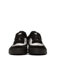 schwarze bedruckte Wildleder niedrige Sneakers von Comme Des Garcons SHIRT