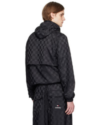 schwarze bedruckte Windjacke von Tommy Jeans