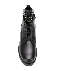 schwarze beschlagene flache Stiefel mit einer Schnürung aus Leder von Albano