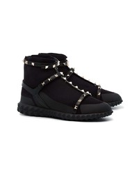 schwarze beschlagene hohe Sneakers von Valentino