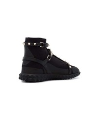 schwarze beschlagene hohe Sneakers von Valentino