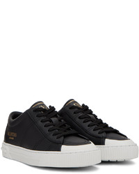 schwarze beschlagene Leder niedrige Sneakers von Valentino Garavani