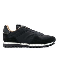 schwarze beschlagene Leder niedrige Sneakers von Valentino