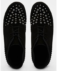 schwarze beschlagene Wildleder Stiefeletten von Asos