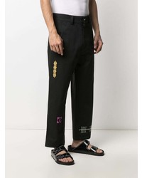 schwarze bestickte Chinohose von Adish