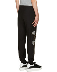 schwarze bestickte Jogginghose von Alexander McQueen