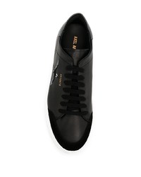 schwarze bestickte Leder niedrige Sneakers von Axel Arigato