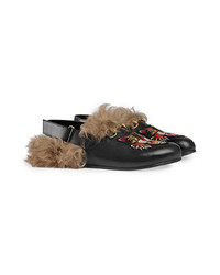 schwarze bestickte Leder Slipper von Gucci