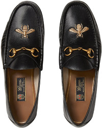 schwarze bestickte Leder Slipper von Gucci