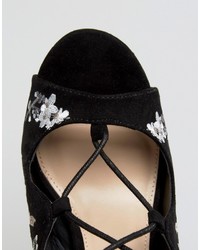 schwarze bestickte Sandalen von Miss Selfridge