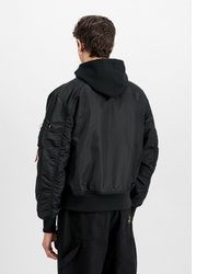schwarze Bomberjacke von Alpha Industries