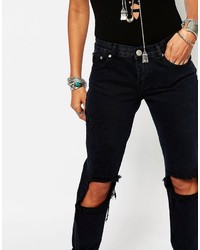 schwarze Boyfriend Jeans mit Destroyed-Effekten von Glamorous