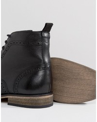 schwarze Brogue Stiefel aus Leder von Asos